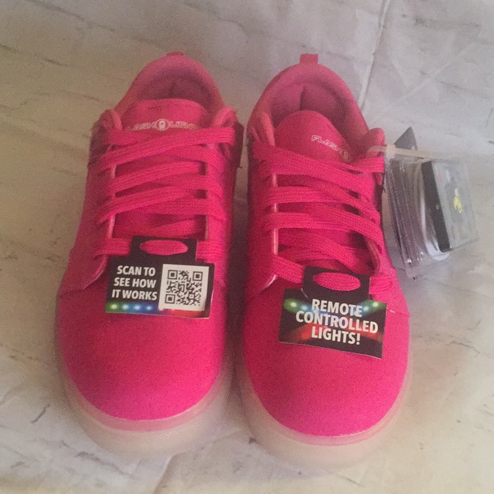 Flashlights Girls' Light Up Skate Shoe - Picture 4 of 8